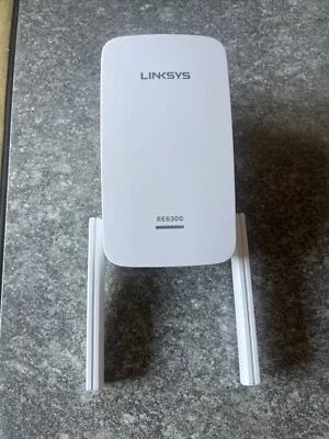 Linksys RE6300 AC750 Boost Wi-Fi Range Extender, White - Speeds up to 750Mbps - Image 1 of 3