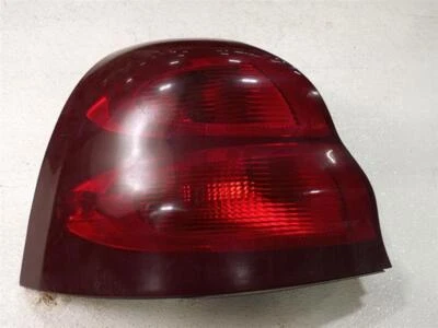 Used Left Tail Light Assembly fits: 2004 Pontiac Grand prix Left Grade C - Image 1 of 4