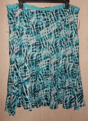 NWT WOMENS $44 cj banks WHITE W/ PRETTY BLUE PRINT LINED FULL SKIRT   SIZE 20W - Imagem 1 de 3