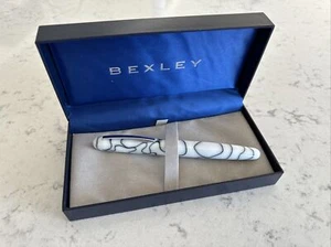 BEXLEY WHITE SWIRL FOUNTAIN PEN - Picture 1 of 8