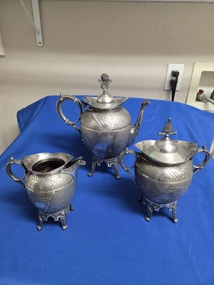 Juego de café de té de 3 piezas Meriden Britannia Company SilverPlate 1893 1-2  Foto 1 de 4