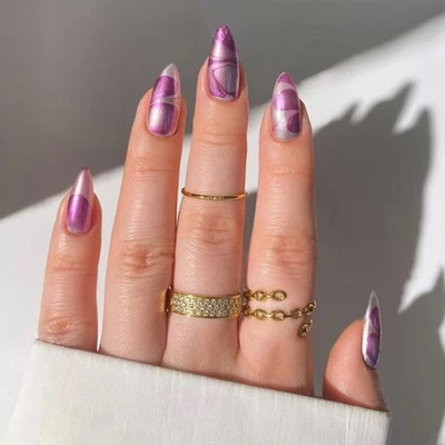 Fashionable Stripes Pattern Nail False Nail For Enhancing Your Valentine s Style - Image 1 of 4