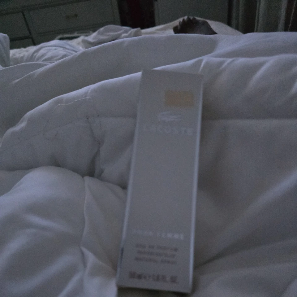 LACOSTE POUR FEMME Eau De Parfum Spray 1.6 OZ / 50 ml poco más de 1/3 completo  Foto 1 de 1