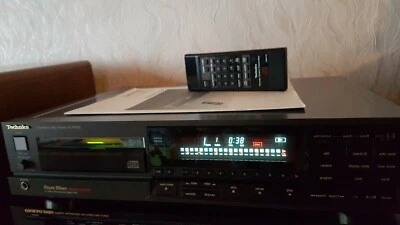 Technics SL - P 550 Class AA //  CD  Player mit FB. und BDA Top Zustand  - Bild 1 von 4