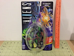 ALIENS Scorpion Alien with face hugger action figure FREE shipping - Picture 1 of 5