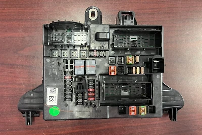 Unidad de conexión relé caja de fusibles Buick LaCrosse 2010-2011 25901661_04 Foto 1 de 4