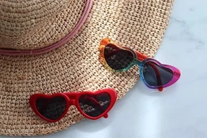 2-Pack Heart Shaped Baby Girl’s Fashion Sunglasses Toddler Gray Lens UV400 Gift - Picture 1 of 6