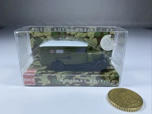 O805 BUSCH 1:87 HO GAZ AA Russisches Sanitätsfahrzeug Nr 47727 RUS CCCP UDSSR H0 - Bild 1 von 7