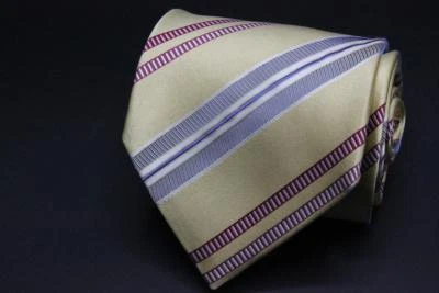 Gravata de seda recente ERMENEGILDO ZEGNA. Listras amarelas com cinza e vermelhas. - Imagem 1 de 4