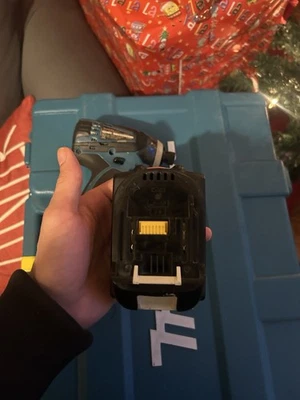 Destornillador de impacto inalámbrico Makita XDT04Z 18V LXT (solo herramienta) Foto 1 de 4