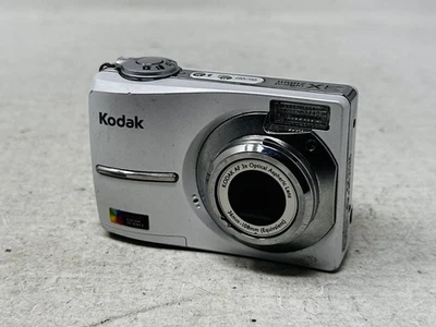 Kodak EasyShare C613 White Compact Digital Camera w/ SD Card - Tested & WORKS! - Image 1 of 4