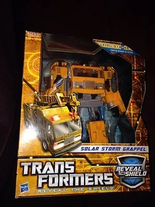 Transformers Reveal the Shield Solar Storm Grapple G1 Grappel Classics Voyager - Picture 1 of 1