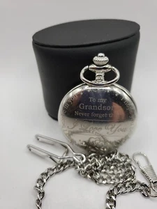 Herren Enkel beschriftet Taschenuhr 46 mm rund silberfarben 12" Kette - Bild 1 von 5