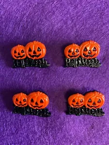 Craft Buttons DOUBLE JACK O LANTERNS Halloween Orange Pumpkin Trick or Treat x4 - Picture 1 of 3