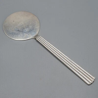 Georg Jensen Dinamarca Bernadotte Plata de Ley Pequeño Servidor de Pastelería Sólida 6 1/8" Foto 1 de 4