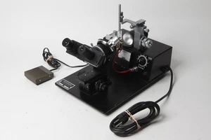 Microscopio de microforja Narishige MF-83 para fabricación de herramientas con abrazadera de parche - Imagen 1 de 11