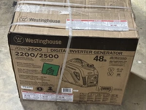 Westinghouse iGEN2500 2500 Watt Portable Gas Powered Generator, quiet running - Picture 1 of 3