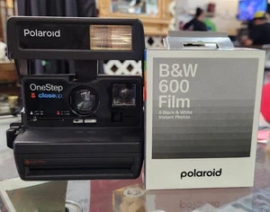 POLAROID Camera One Step/Close Up- 600 Film Instant W/ Strap-Tested W New Film - Picture 1 of 7