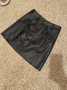 Boohoo Leather Skirt Size 8 Perfect Condition Just The Wrong Size. Zip Back. - Picture 1 of 7