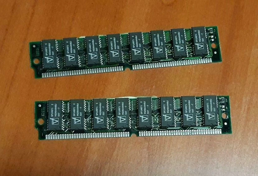2 Moduli Memoria SIMM DRAM 72-pin (Vintage, Retrocomputer) - Imagen 1 de 1