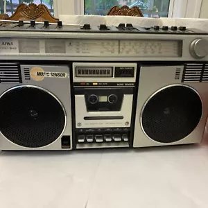 A Set Of Two Vintage Aiwa 945 And Sony CFD- V177 Boom Boxes Stereo - Picture 1 of 23