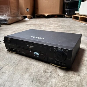 🚀 Preservar y jugar: JVC HR-S5900U S-VHS HiFi VCR para entusiastas - Imagen 1 de 12