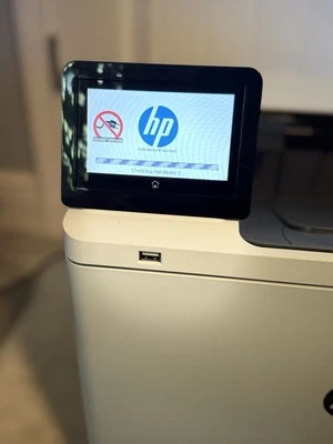 Go Laser Jet Enterprise M610 Foto 1 de 4