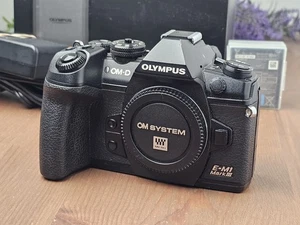 Olympus OM-D E-M1 Mark III 20.4MP Mirrorless Digital Camera Body With Box - Picture 1 of 9