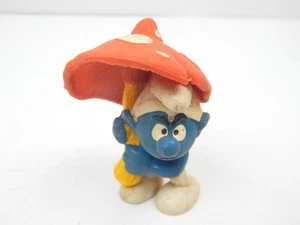 Minifigura 8C Pitufo Champiñón Schleich 1978 Hong Kong PVC - Imagen 1 de 2