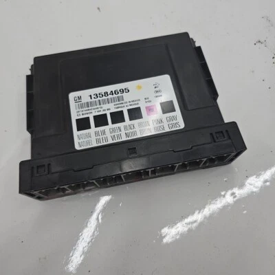 2013-2017 Chevrolet Equinox Body Control Module BCM Left Hand Dash 13584695 OEM - Image 1 of 3