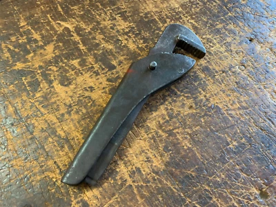 Vintage 7" Adjustable Roll Grip Pipe Wrench . Made in UK? - Germany? - Image 1 of 4