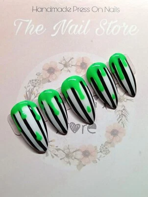 HANDMADE Beetlejuice Gel Nails / Halloween / False Nails / Hand Painted / Custom