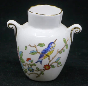 VINTAGE AYNSLEY ENGLISH BONE CHINA PEMBROKE VASE, NEW WITH LABEL, ASIAN STYLE - Picture 1 of 5