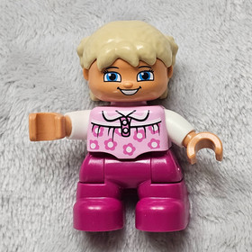 Lego Duplo My Town Cafe 10587 Customer Girl Retired Preschool