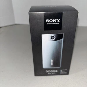 Sony Bloggie Touch MHS-TS20/SC 8GB Video Camcorder SILVER New - Picture 1 of 7
