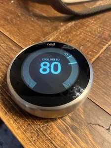 Google Nest Learning Thermostat 3rd Generation with Base A0013 - Picture 1 of 6