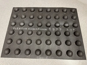 Flexipan Halbkugel 48 Hohlräume, Made in France 1977, V07 - Bild 1 von 7