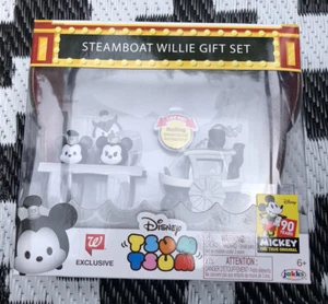 Disney Tsum Tsum Steamboat Willie Geschenkset 90 Jahre Mickey Walgreens Exklusiv - Bild 1 von 2