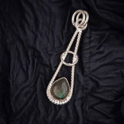 Handmade 925 Sterling Silver Jewelry Pendant Labradorite Gemstone Pendant - Image 1 of 3