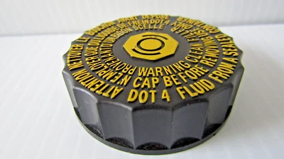 MERCEDES BENZ 2024300014 制动主缸水库盖全新 OE — 第 1/4 张图片