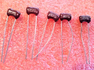 5X Arco 270pF Silver Mica Capacitor CM05FD271J03 500V 5% NEW 5 Pieces - Picture 1 of 3