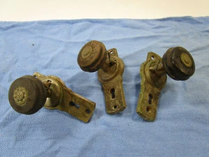 Lot of 3 Vtg Ornate Antique Gilberts patent GLC Door Hardware Knob Finger Latch  - Picture 1 of 6