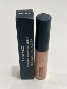 Brillo de labios Mac Plushglass - Bonito zumbido - 4,2 ml / 0,14 oz Nuevo en caja Tapa ligeramente dañada - Imagen 1 de 5