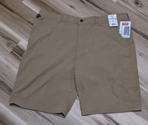 Neu Herren Wrangler Performance Utility Short Größe 46 - Bild 1 von 3
