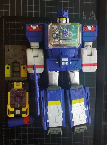 TRANSFORMERS TITANS RETURN LEADER SOUNDWAVE, SOUNDBLASTER, & BUZZSAW SOLD AS IS Cover