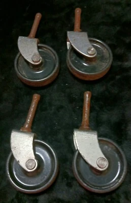 4 Ruedas Vintage Plástico Negro Longitud 3 3/4" Rueda 2" Mediados de Siglo Moderno Foto 1 de 4