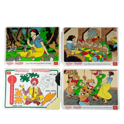 Manteles individuales Walt Disney Blancanieves y los siete enanitos años 90 x 4 (McDonald) Foto 1 de 4