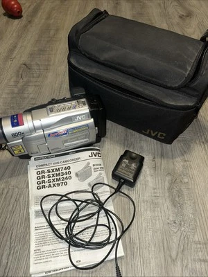 JVC SXM740U Camcorder -  Silver 600X Digital Zoom With Carrying Bag - Image 1 of 4