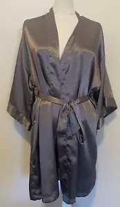 Victoria Secret Angles Satiny Short Robe kimono Sz S/M women's Belt Tie 2050 - Picture 1 of 8
