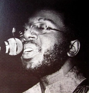 CURTIS MAYFIELD clipping Impressions politically conscious soul B&W photo 1970s - Picture 1 of 1